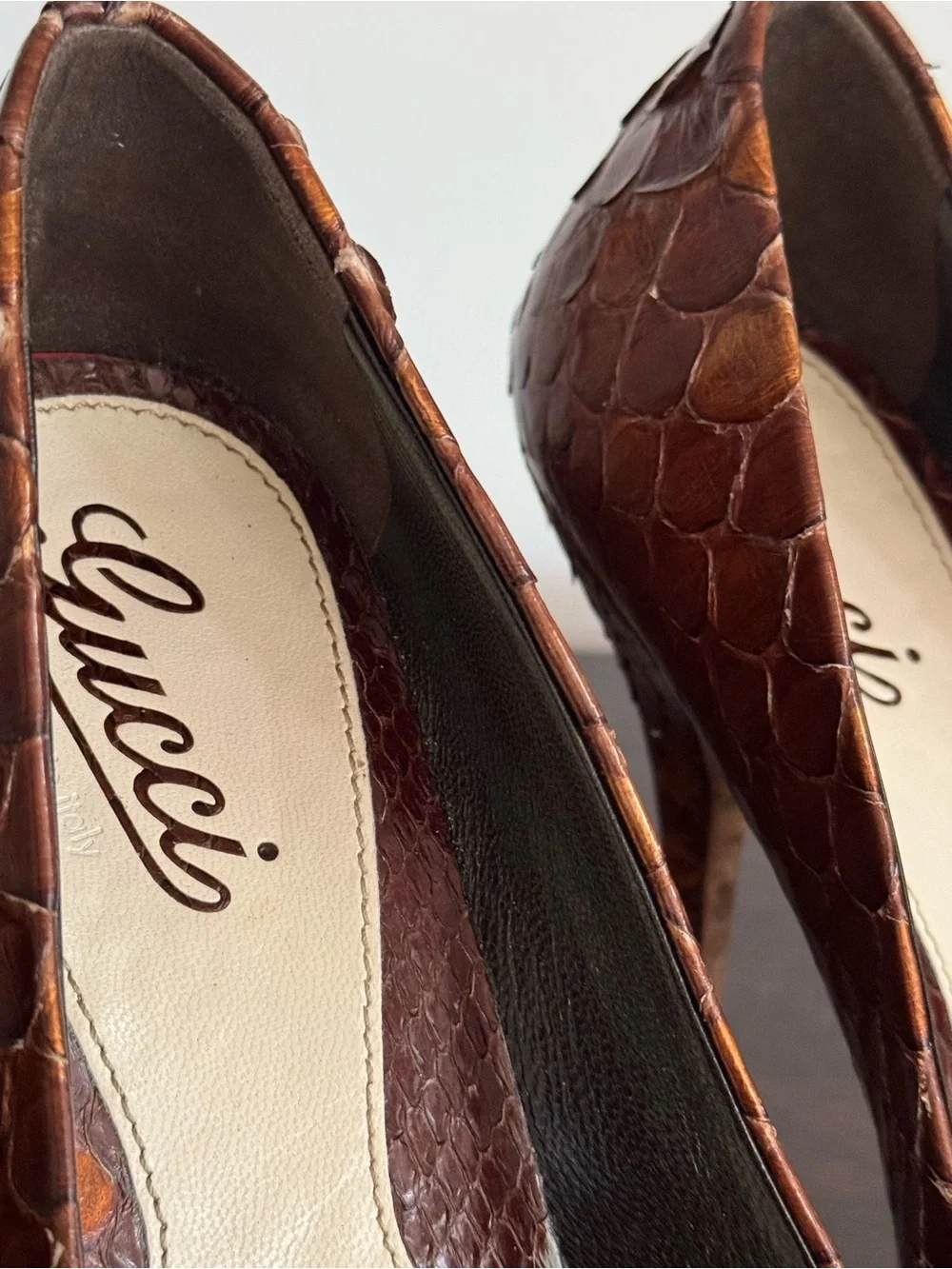 Gucci authentic stiletto